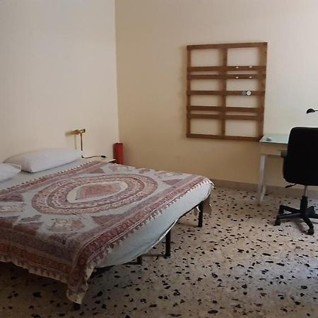 Stanza Privata In Appartamento Per Smart Working, Digital Nomads O Coliving Palermo Exterior photo